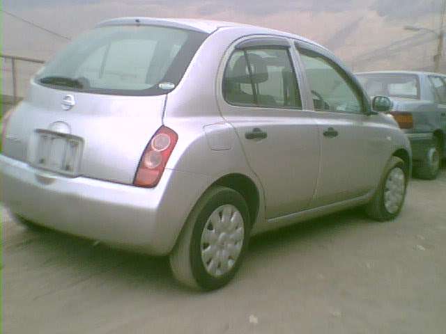  Vendo nissan march 2008 a tan solo 9900 sus, plateado en La Paz - Autos |  53340